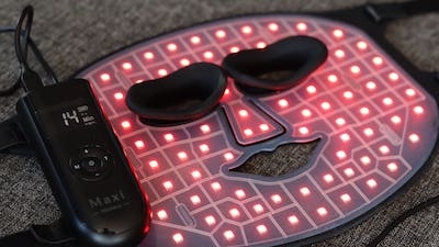 Review: Maxi Meilleur Pro Series LED Masker Review: Maxi Meilleur Pro Series LED Masker